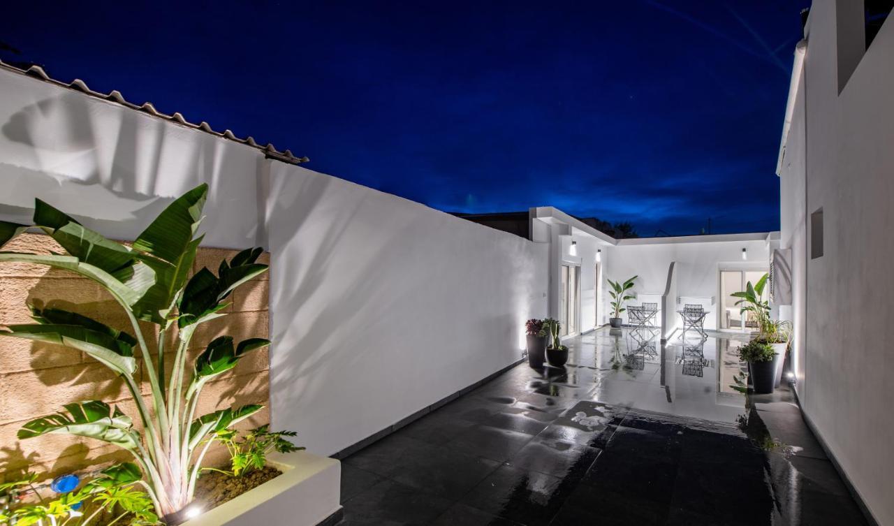 Sunwaves Beach Studio I Ialysos  Exterior photo